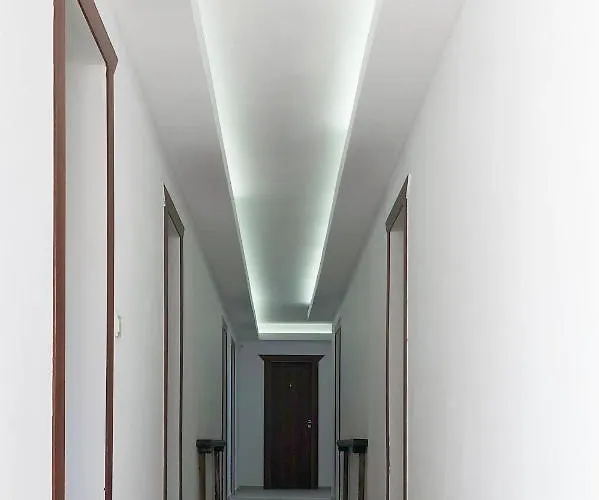 Adrian Шкорпиловци