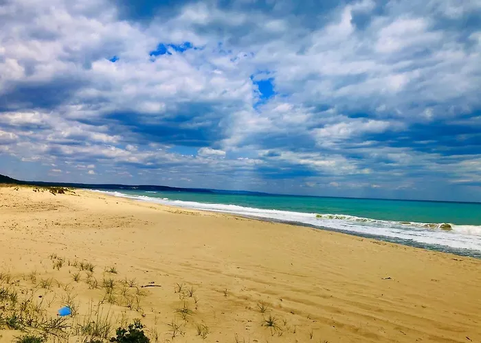 Отель Adrian 2*