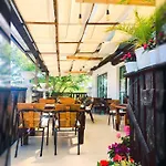 Adrian Hotel