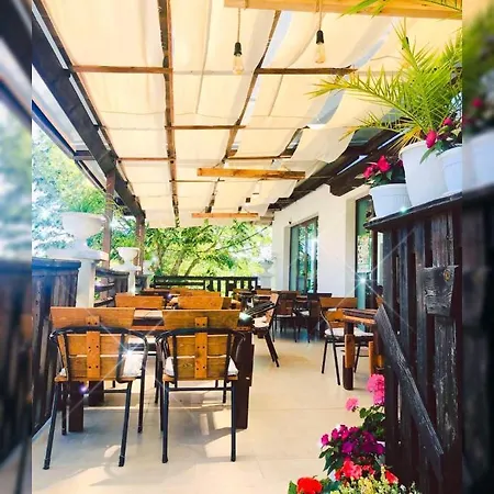 Adrian Hotel